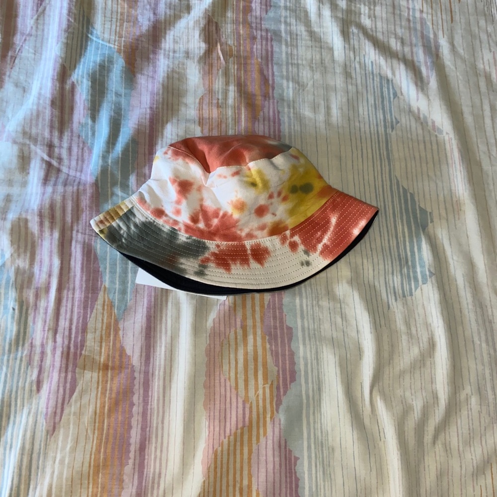 Bucket hat - Picture 2 of 3